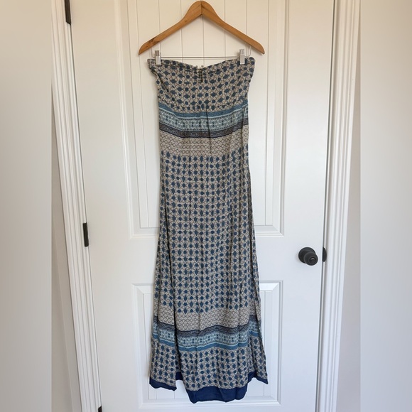 En Créme Dresses & Skirts - En Crème Boho Strapless Maxi Dress Blue Beige Paisley Geometric Print Small